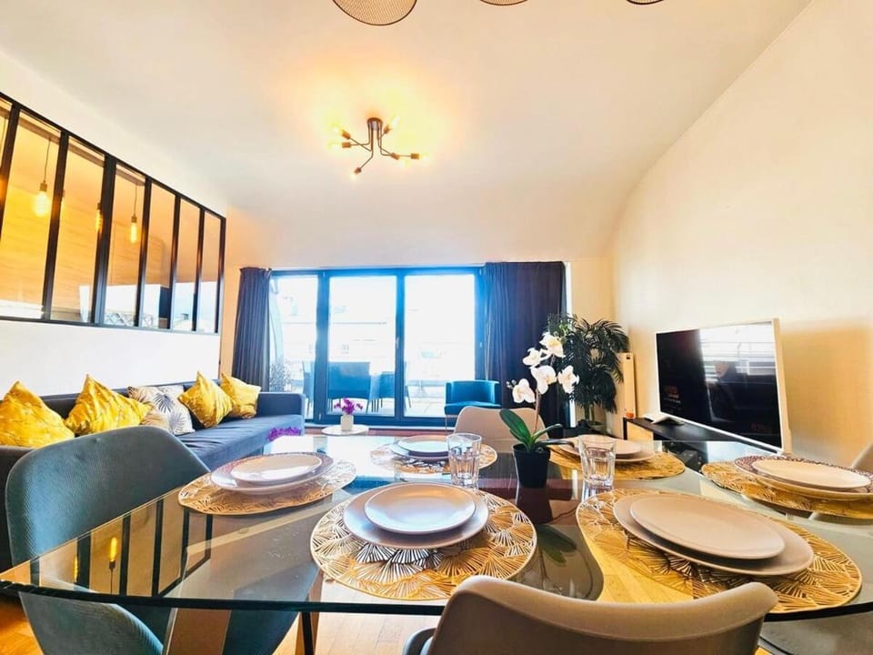 Central city 2 bedroom apartment with terrace and parking Apartment in Luxembourg