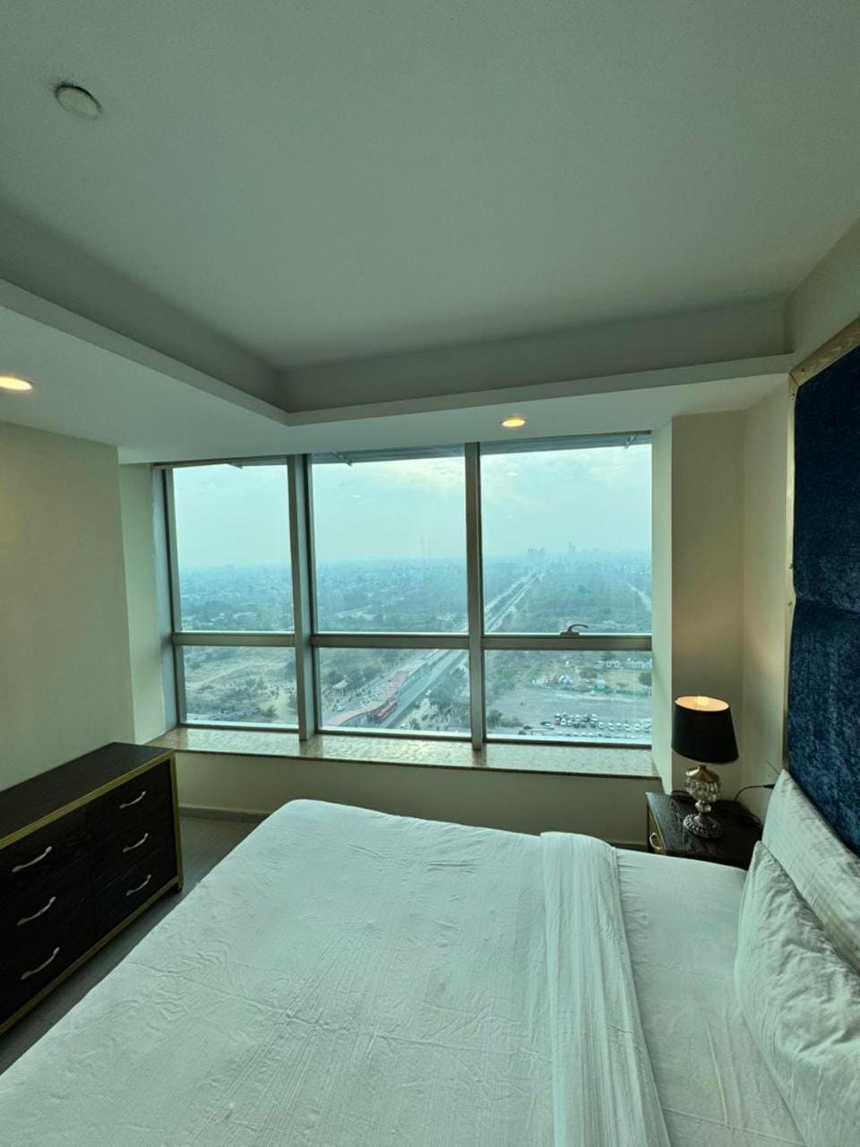 Property building, Restaurant/places to eat, Bed, Natural landscape, Photo of the whole room, Bedroom