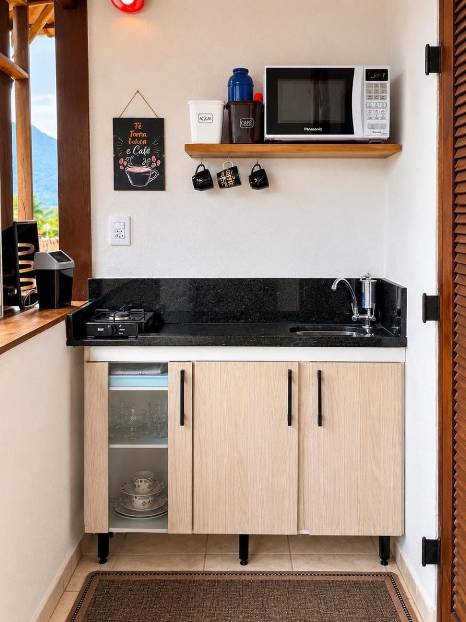 Flat próximo da balsa com ar condicionado e churrasqueira Vacation rental in Ilhabela