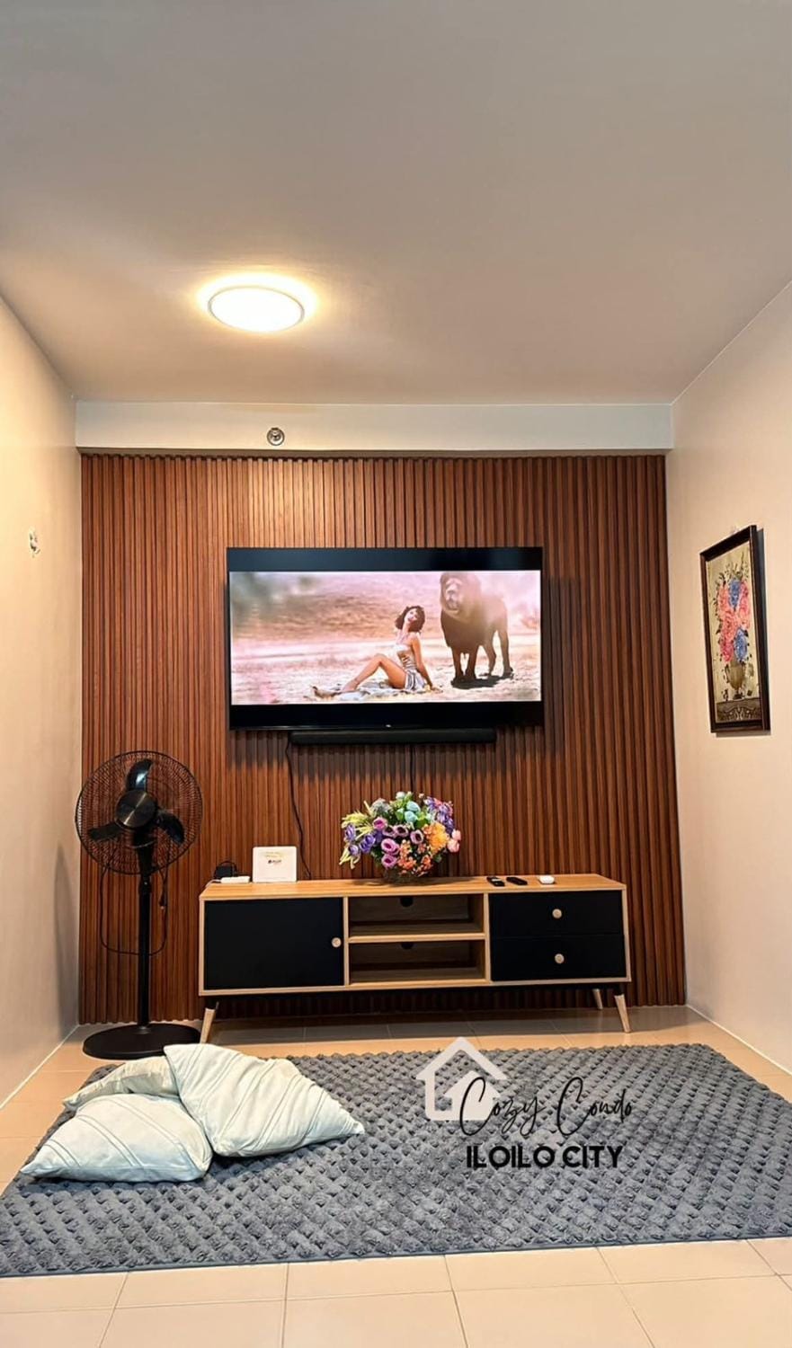 Communal lounge/ TV room