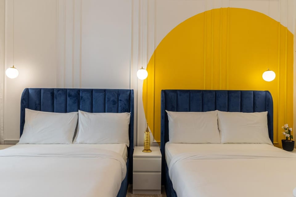 Luxury 3BR & Floating Bed in Marina with Pool -Man 2606 Apartment in Dubai