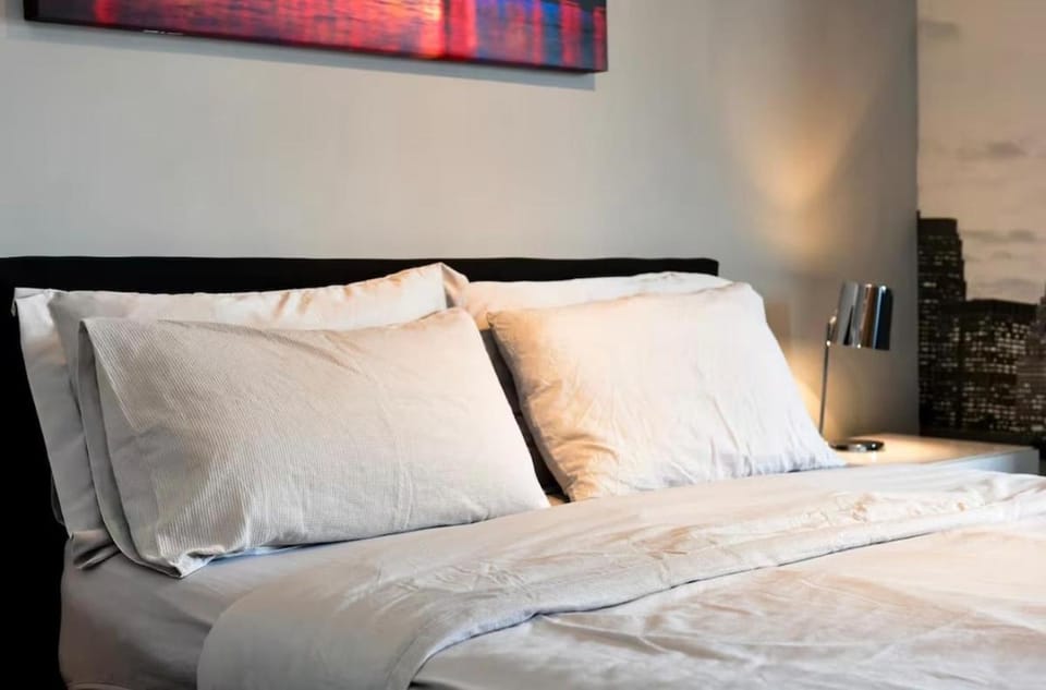 Modern Cardiff Bay Apartment| Parking, Gym & Pool Apartment in Cardiff