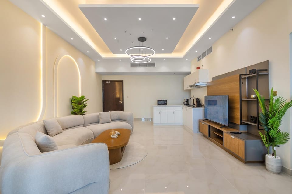 Lux 3BHK With Pvt Jacuzzi in Marina - Dec 1802 Apartment in Dubai