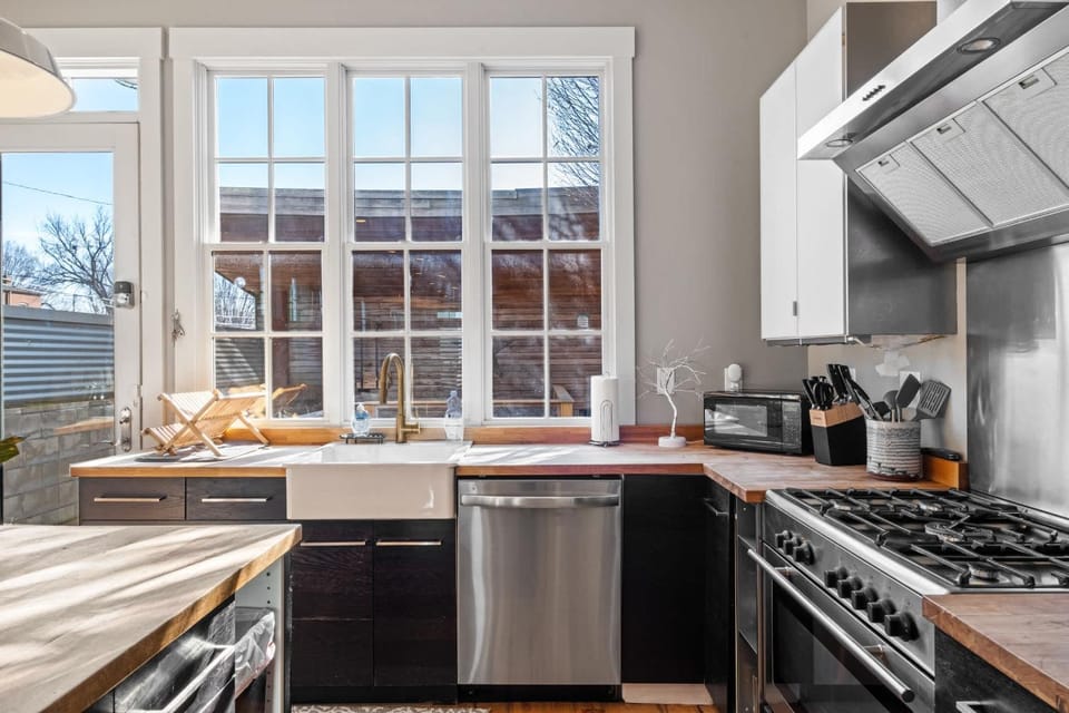 Luxurious Downtown Escape W Cinema & City Views Apartment in Jefferson County