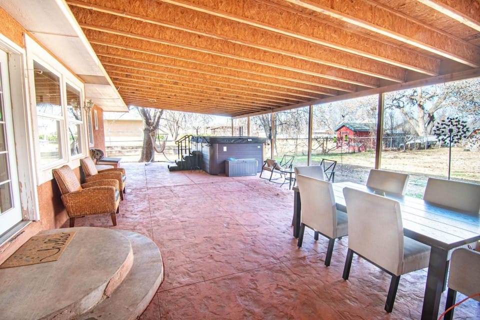 Hot Tub, Balcony/Terrace, Swimming pool