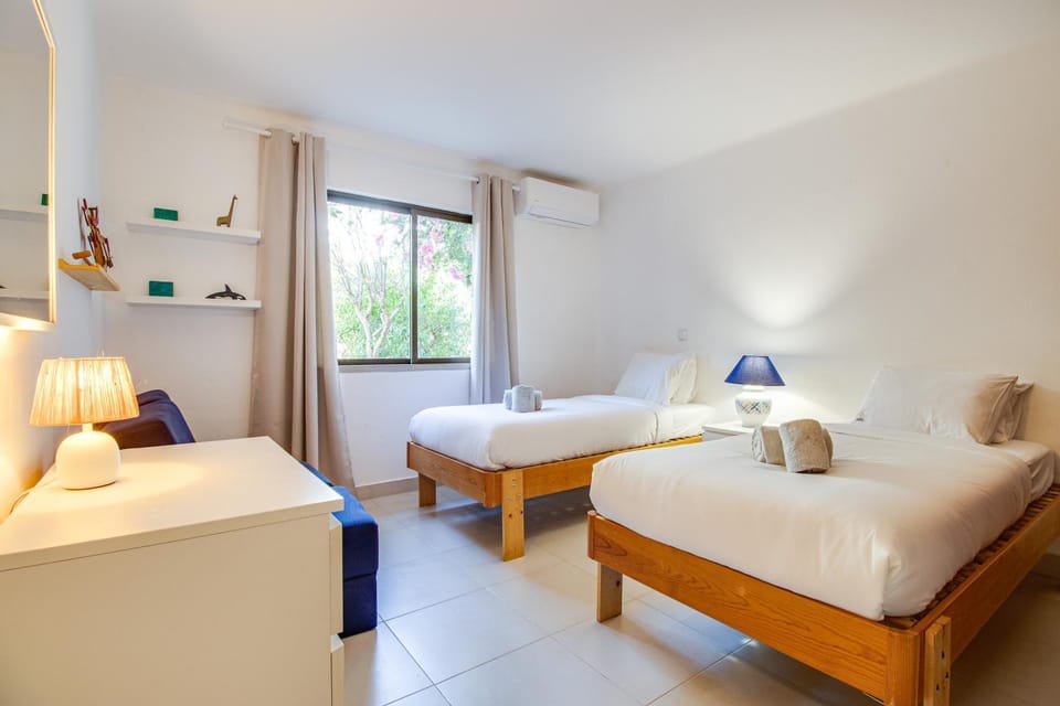 Bed, Photo of the whole room, Bedroom, towels, air conditioner
