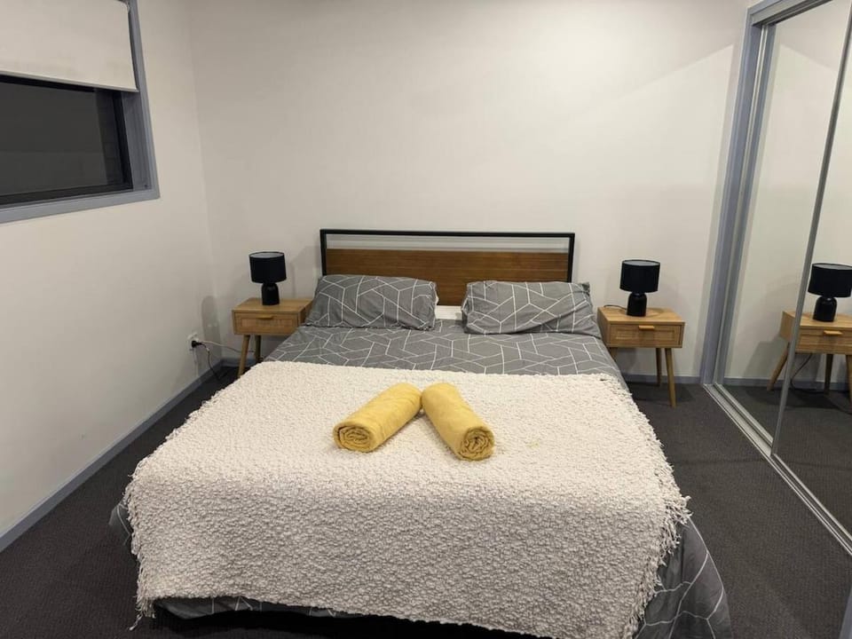 The Ultimate Family Retreat - Stylish & Spacious Apartment in Sandgate