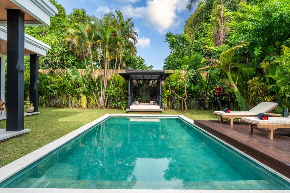 Garden, Swimming pool