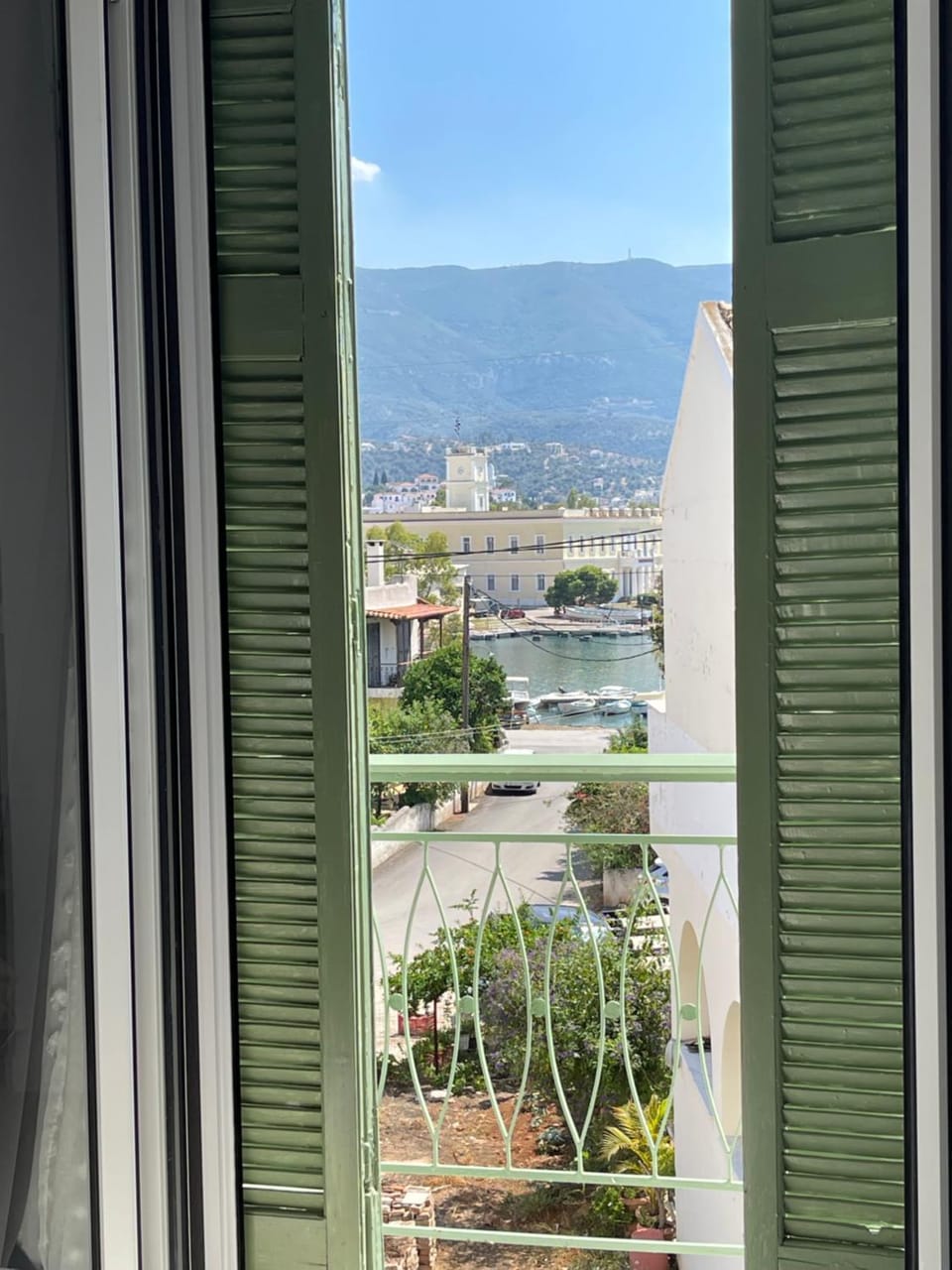 Bengu Seaside View on Poros Island Apartment in Poros