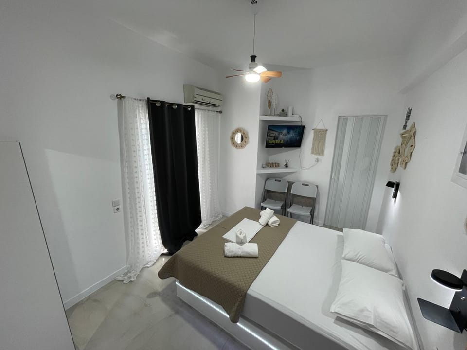 Bengu Seaside View on Poros Island Apartment in Poros