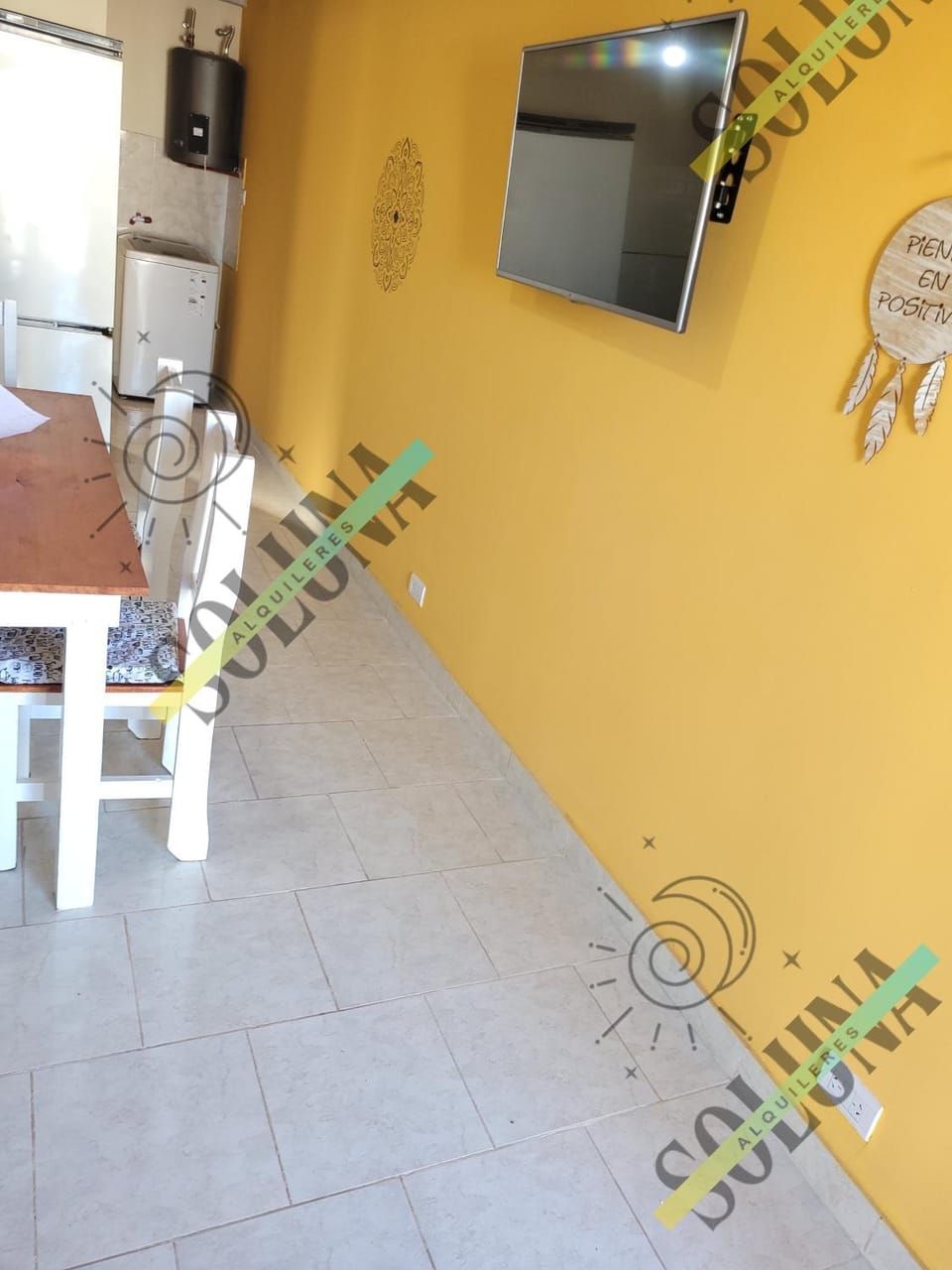TV and multimedia, Dining area