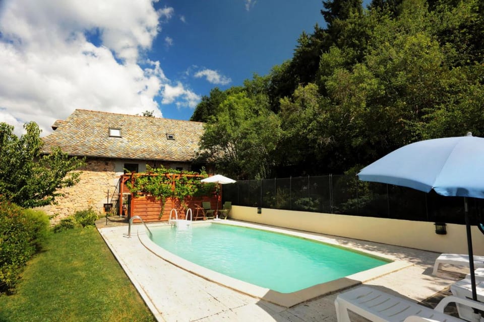les Cayrouses French Country Cottage House in Occitanie