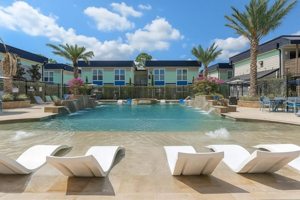 Bliss FIFA 1BR w/ BBQ, Gym & Pool near TheHeights Apartment in Harris County