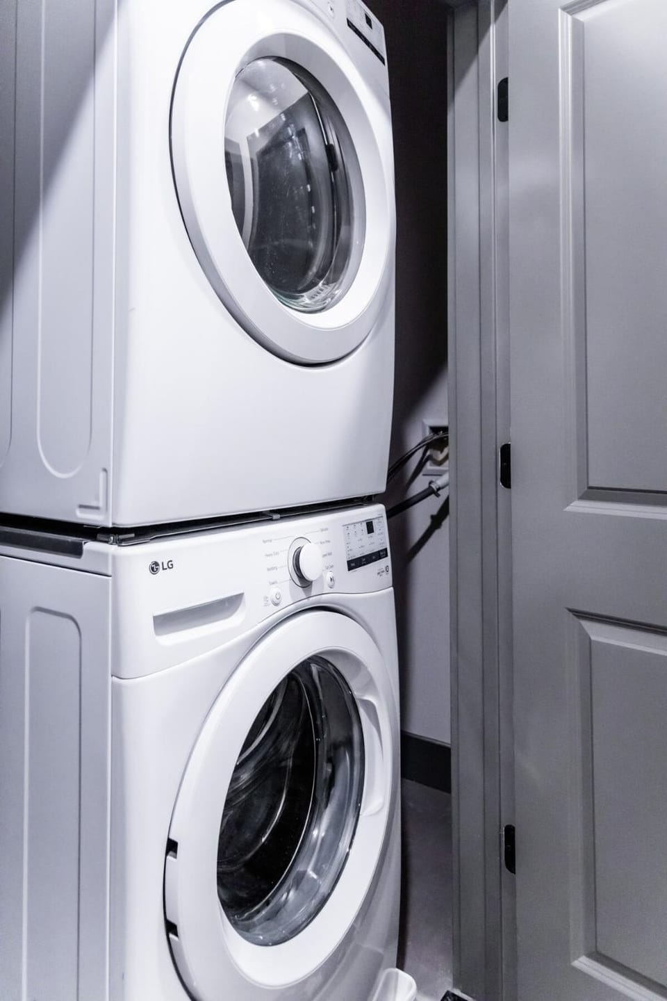 Luxurious and Spacious Apt with Parking 20 min to NYC Apartment in North Bergen