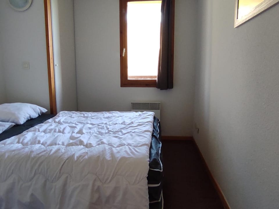 Appartement cosy pour 4 à Super-Besse avec parking - FR-1-814-178 Apartment in Besse-et-Saint-Anastaise