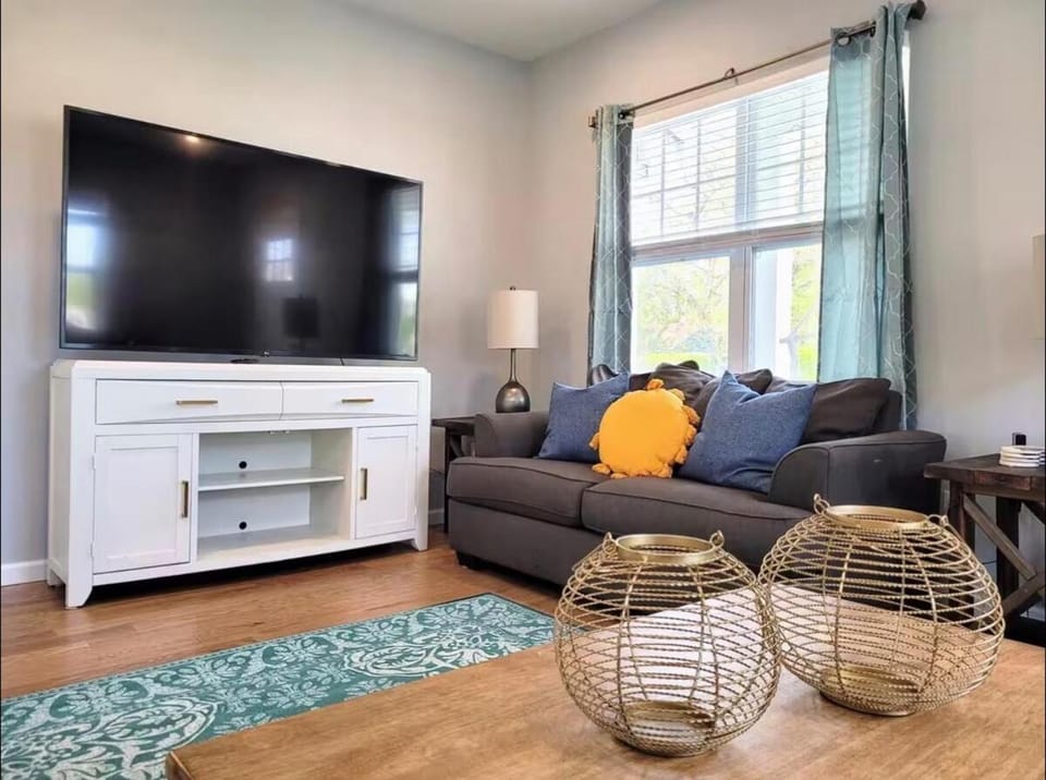 Welcome to Vacation Rental Near Asbury Park!! Apartment in Neptune Township