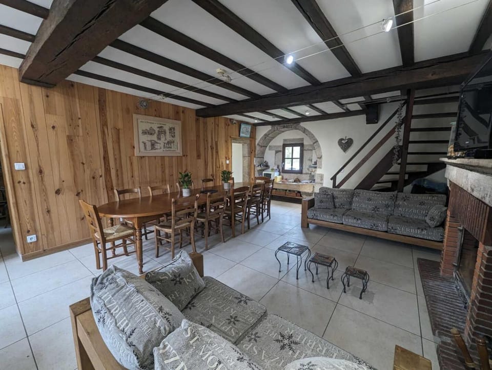 Relais de la vallée de l'ource House in Grand Est