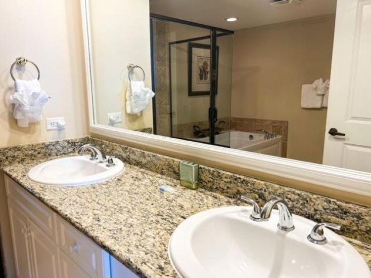 814 Southern Exposure Ocean View 3 BR 3 BA Condo Mar Vista Grande Apartment in North Myrtle Beach