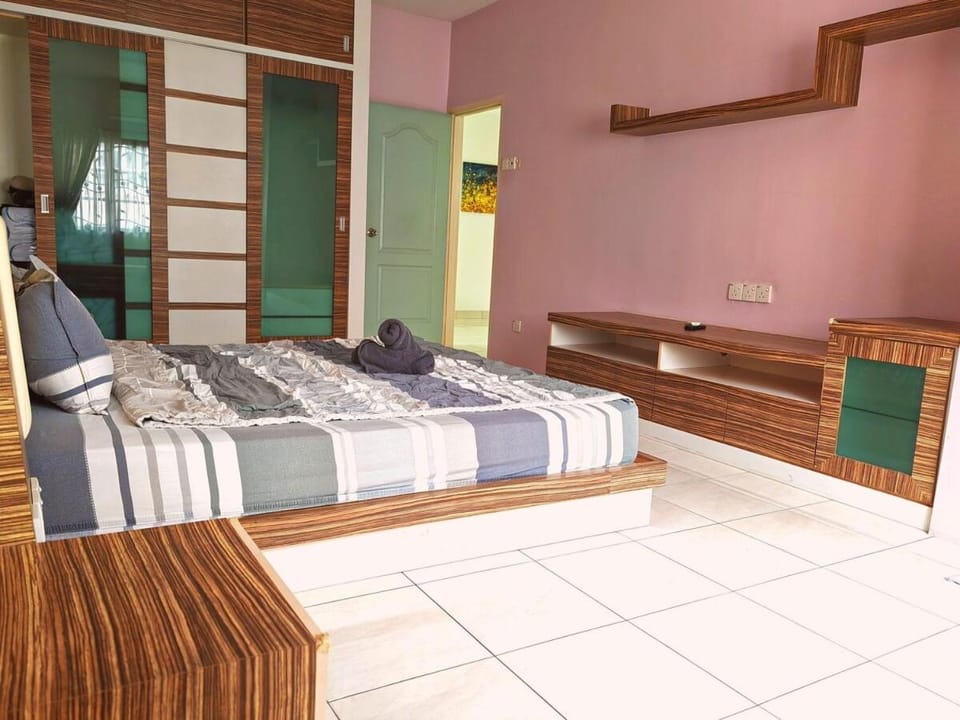 10paxx HotSprings Recovery Stay House in Ipoh
