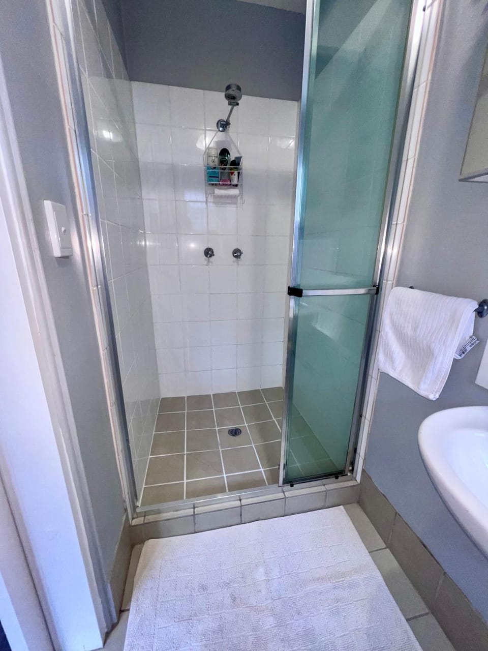 u3-Funky Unit with PrivateEntry QuietCentre NewAC New Smart TV Apartment in Brisbane
