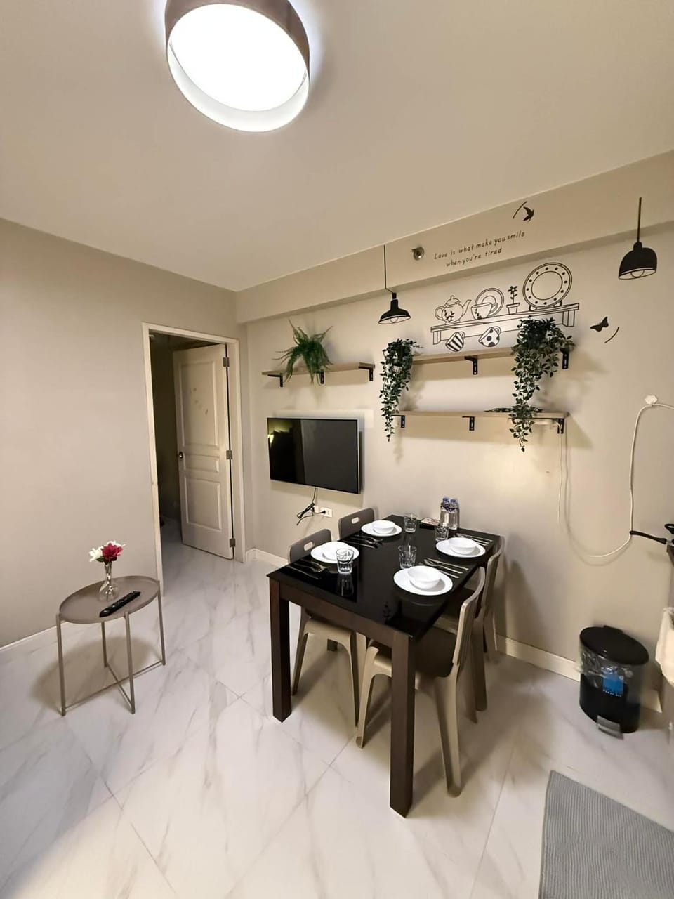1BR Condo with balcony near MOA,Parqal,Solaire Apartment hotel in Pasay
