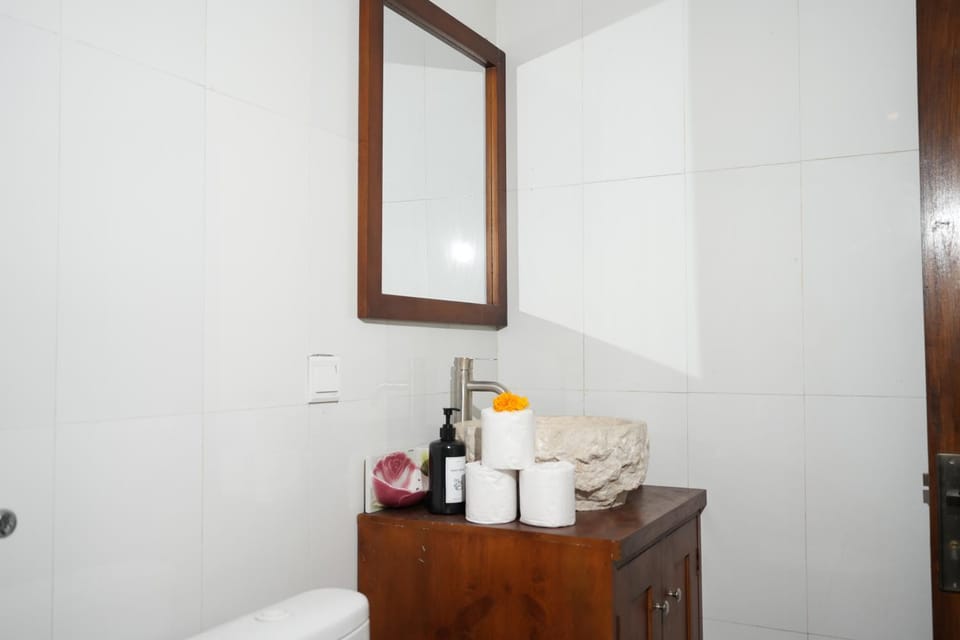 Toilet, Bathroom