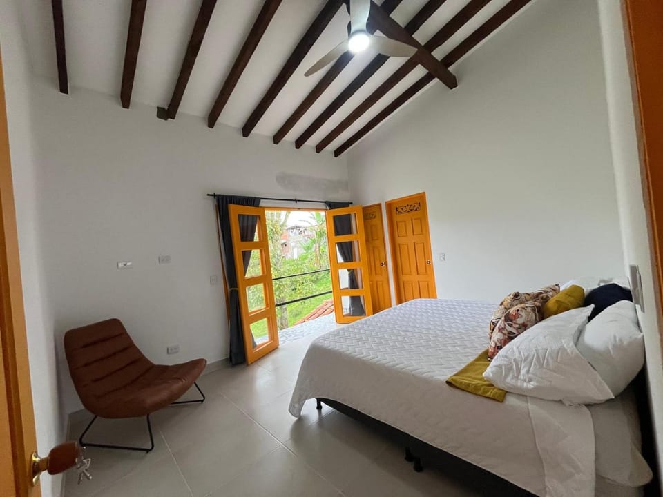 Photo of the whole room, Guests, Garden view, Mountain view, Area and facilities