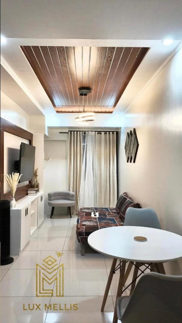 Sophisticated 1BR Unit w Panoramic Horizon View Apartment in Lapu-Lapu City