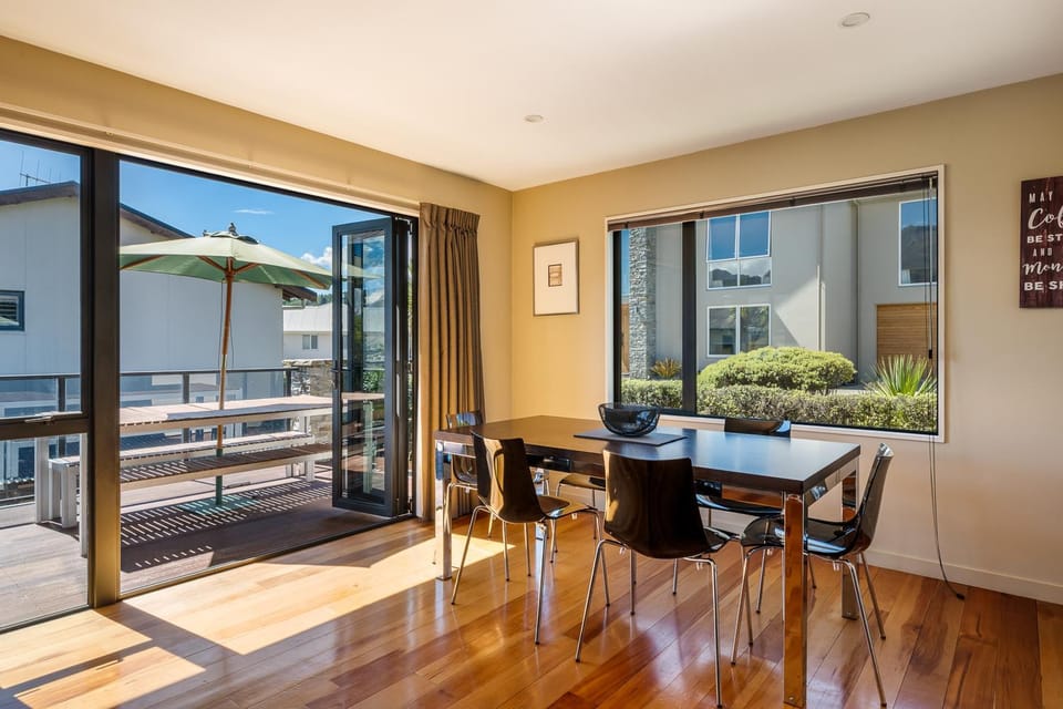 Patio, Day, View (from property/room), Balcony/Terrace, Living room, Seating area, Dining area