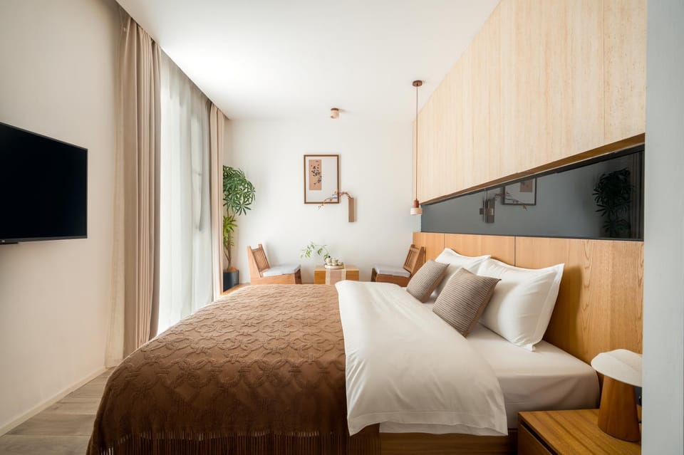 Bed, TV and multimedia, Photo of the whole room, Evening entertainment, Bedroom