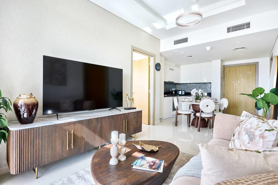 TV and multimedia, Kitchen or kitchenette, Seating area