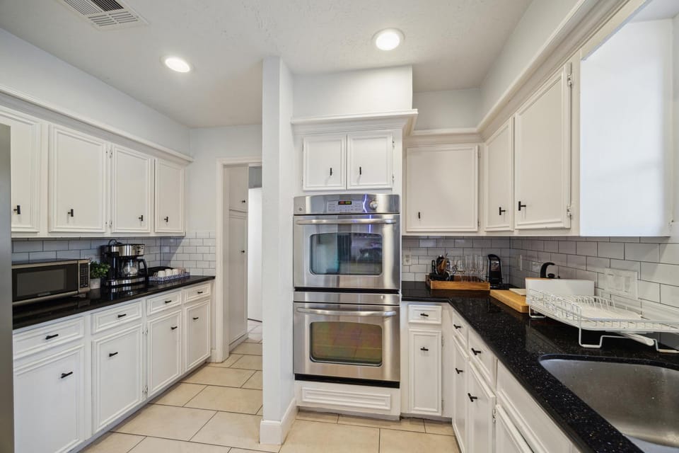SpaceZ House in Mission Bend