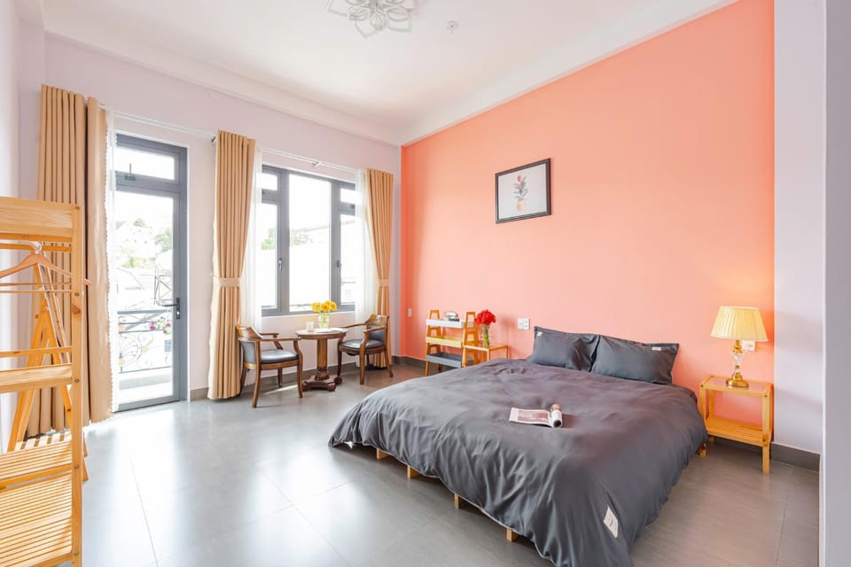 Bed, Photo of the whole room