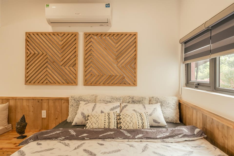 Homestay CHẤT- Lake Side, Self Check Apt Apartment in Hanoi