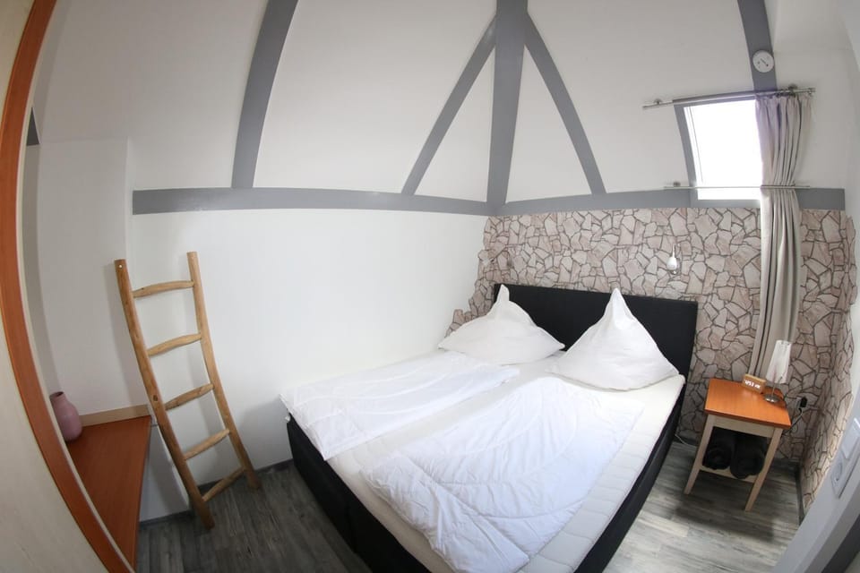 Property building, Living room, Bedroom