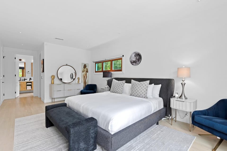 Bed, Bedroom