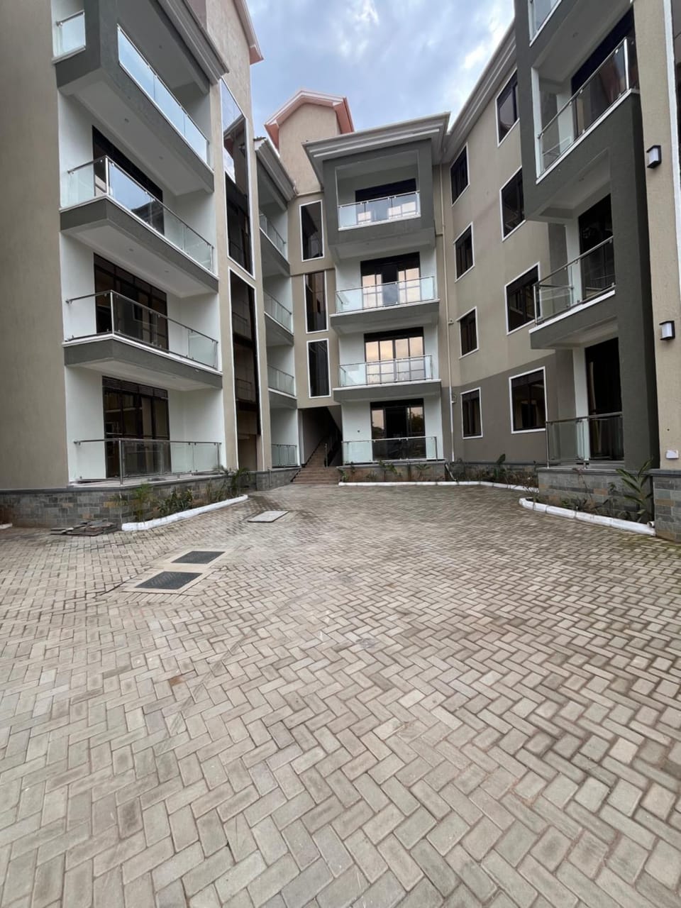 Luxe Studio Bahai Road Apartment in Kampala