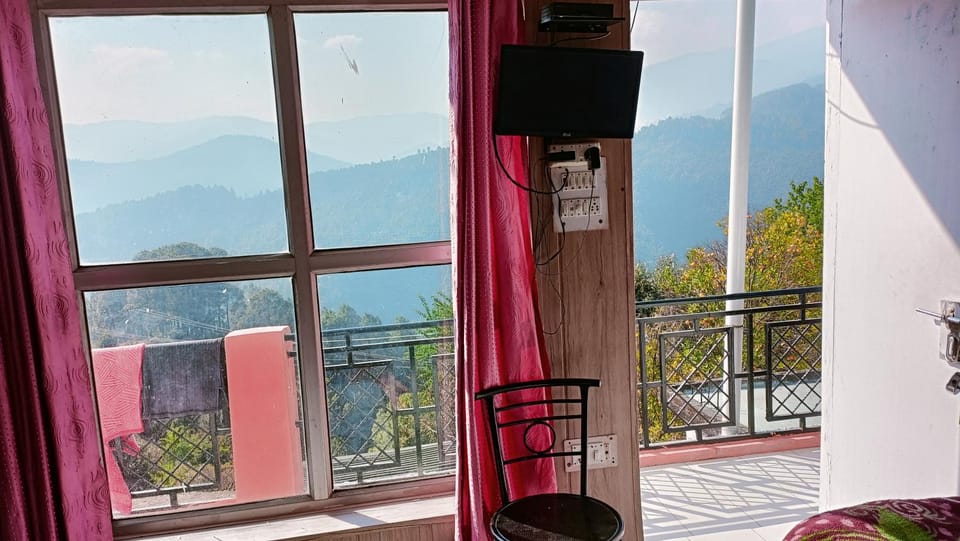 Goloke Homestay Vacation rental in Uttarakhand