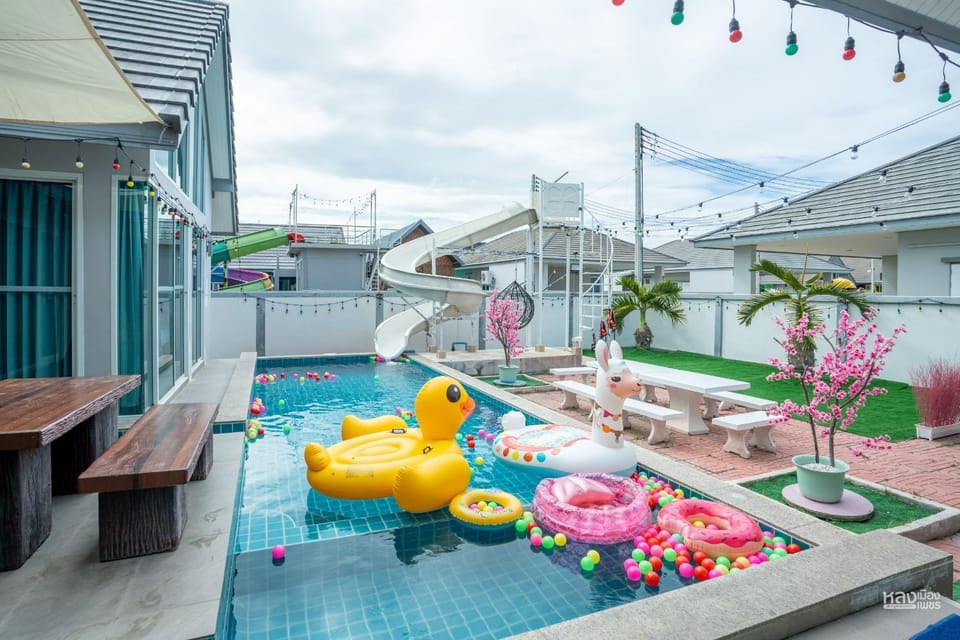Day, Pool view, Swimming pool, Swimming pool