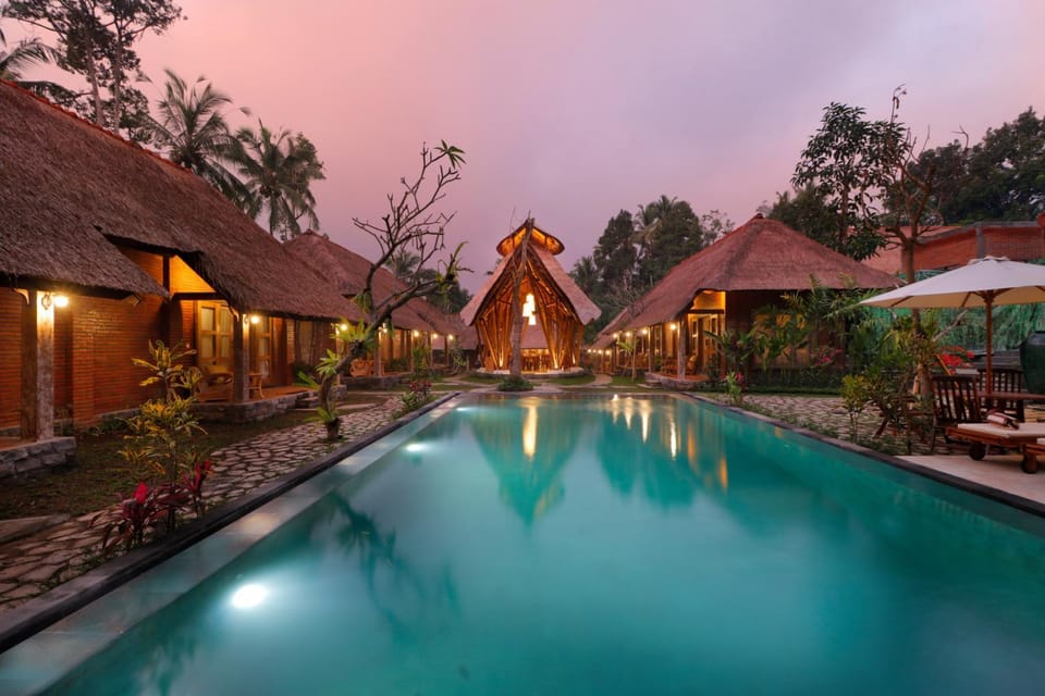Property building, Swimming pool, Swimming pool, Sunrise