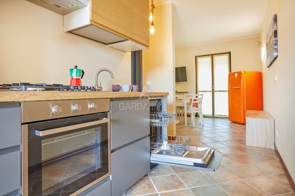 Kitchen or kitchenette, oven