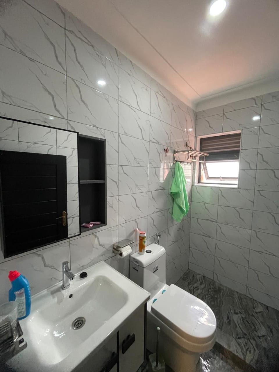 Monas Sunset Pad Apartment in Kampala