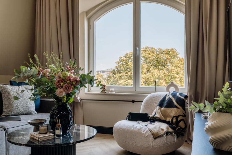 Living room, Seating area