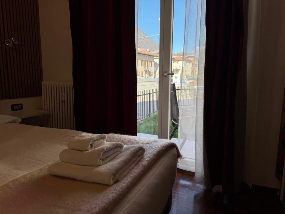 Nido Alpino - casetta con giardino, vista montagne Apartment in Province of Brescia