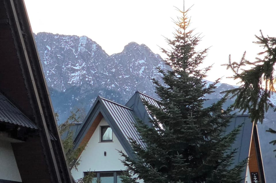 View (from property/room), Mountain view