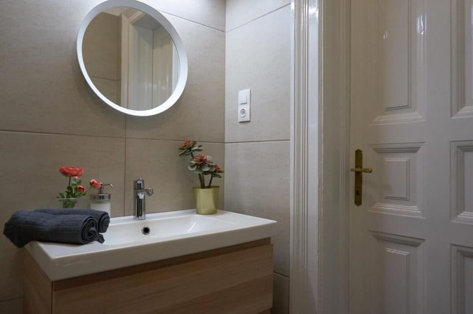 Brooklyn Style Residence in the city with your own beer tap Apartment in Budapest