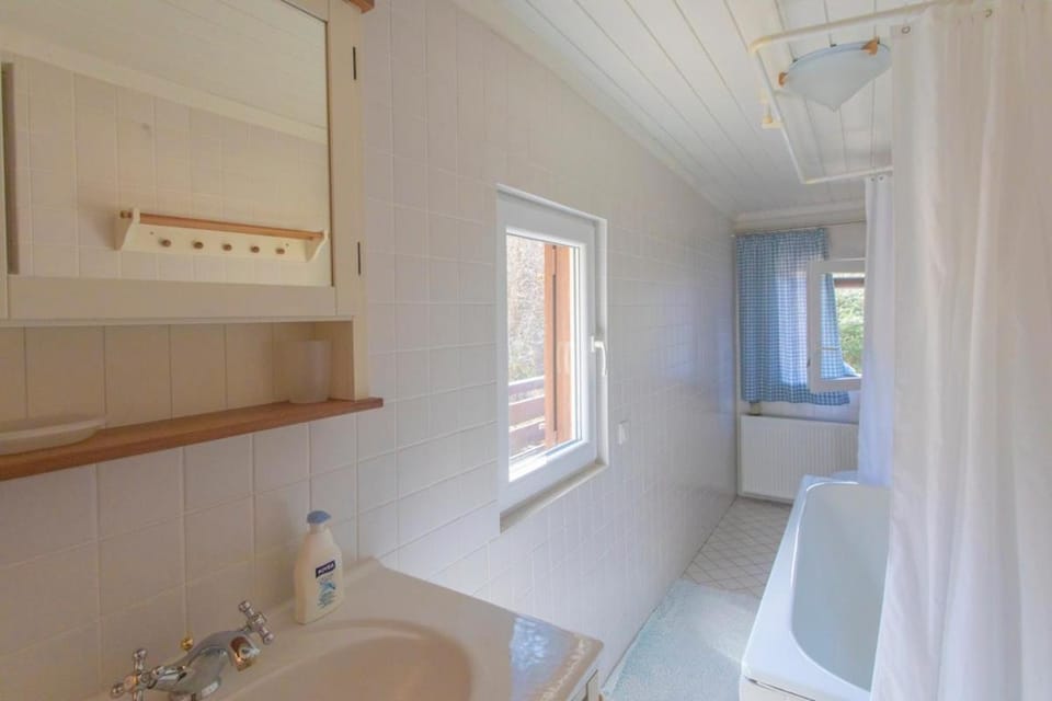 Toilet, Bathroom, Bath