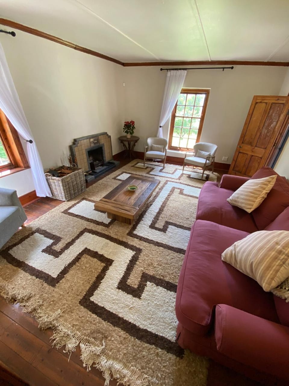 Living room, fireplace