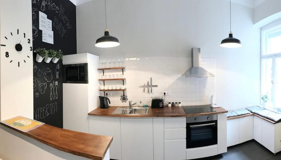 The Summer Suite in Budapest Center with AC Apartment in Budapest