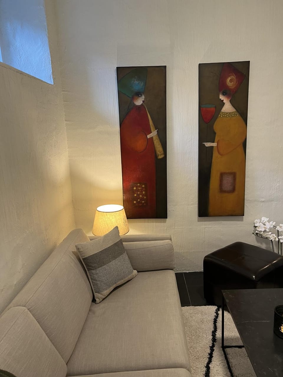 Living room, Decorative detail, Seating area